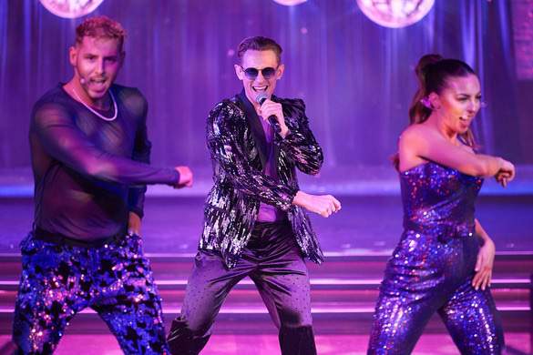 Seabourn Grand Salon Shows ©www.maximovphoto.com 9.jpg